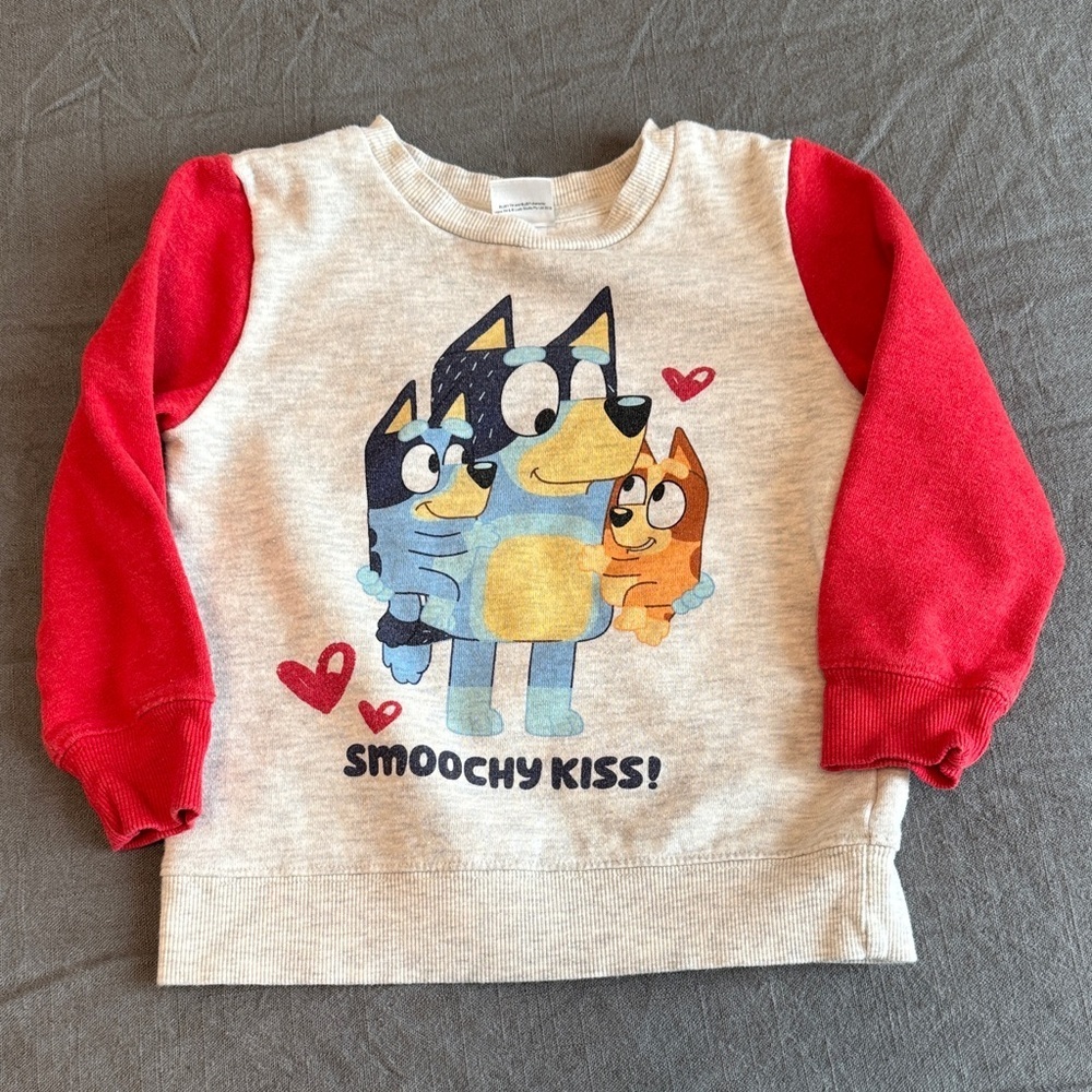 Bluey Smoochy Kiss Valentine Kids Sweatshirt Red Gray